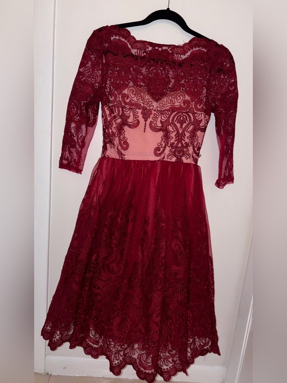 Chi Chi London Burgundy Lace Party Dress - 2 - Picture 3 of 8